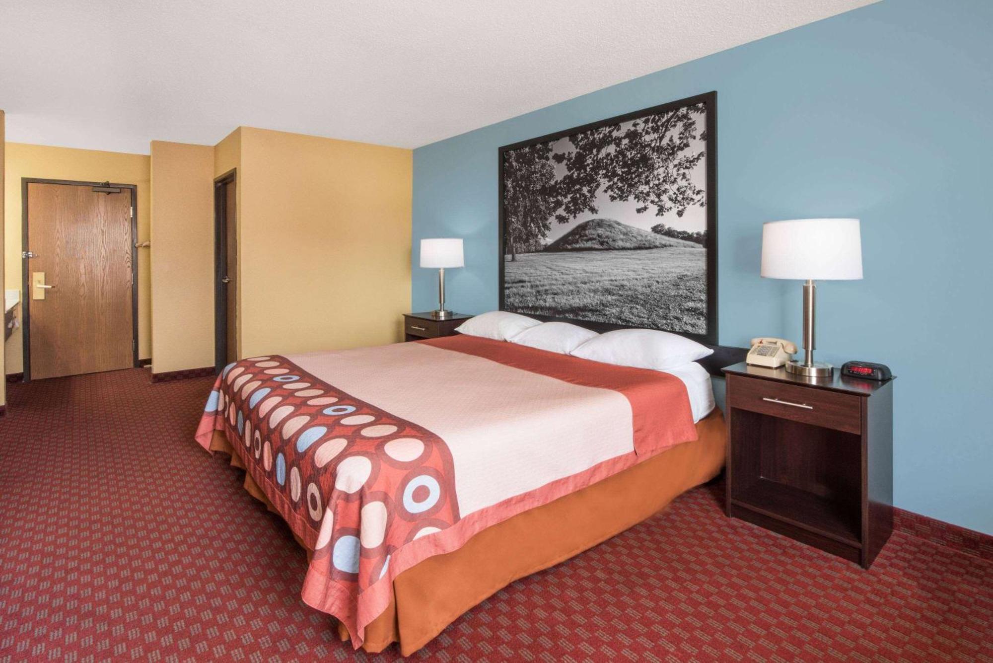 Super 8 By Wyndham Troy Il/St. Louis Area Hotel Exterior foto